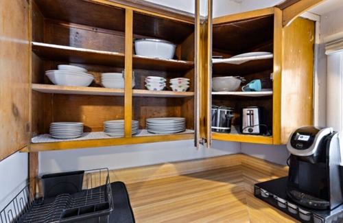 DeKalb Casa | Cozy and Convenient Family Getaway