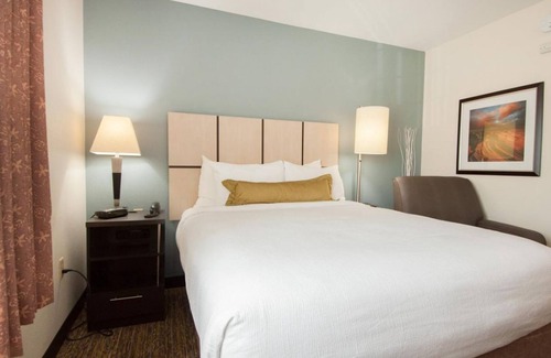 Anaheim Resort Complejo | Cozy and Homey Feels! Pet-friendly, Short Drive to Honda Center