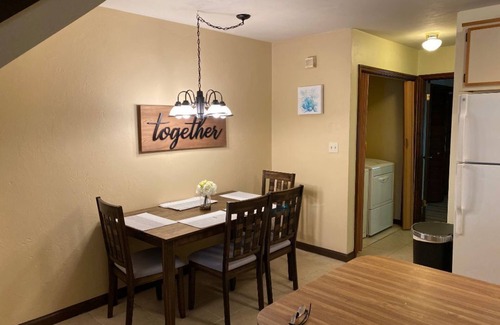 Tallahassee Casa | Cozy and just upgraded Townhouse Near Parks, lakes, trails and Universities