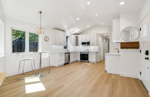 Martinez Cabaña | Cozy and Modern ADU cottage in Martinez