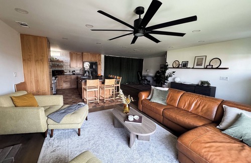 North Valley Casa | Cozy and open oasis - 12 mins to the beach