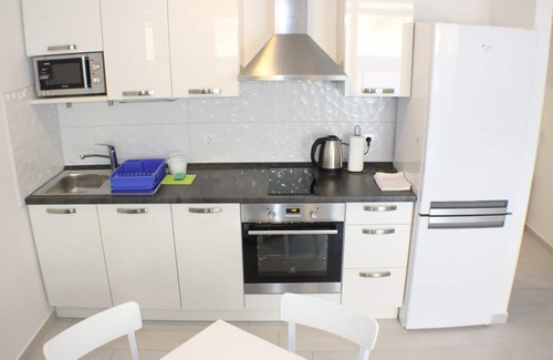 Promajna Apartamento | Cozy and pet-friendly 2 bedroom apartment in tourist pearl Promajna, Croatia
