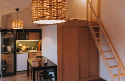 Peso Apartamento | Cozy and practical for couples or solo guests. Bright, quiet and fully equipped for a simple, comfortable stay. No breakfast included, just steps from the pool and shared leisure areas.