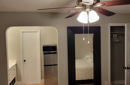 Hallandale Beach Apartamento | Cozy and private studio. Perfectly located to the beach & major shopping centers