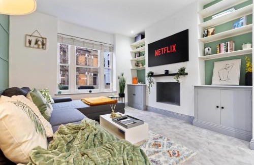 Fulham Broadway Apartamento | Cozy and Quiet Central 2 minutes walk from Main Street flat w Garden