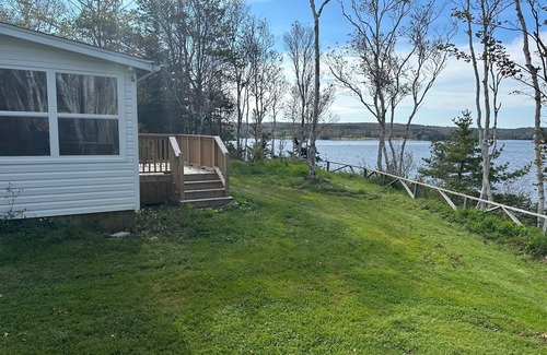 Albert Bridge Cabaña | Cozy and Quiet Cottage on Mira River. Close to Sydney and Fortress of Louisburg