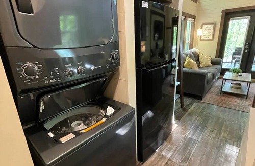 Tracy City Cabaña | Cozy and quiet lake & mountain tiny home retreat. Fire pit + pet friendly!