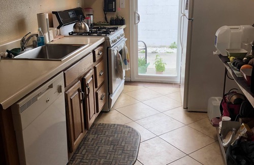 Tahquitz River Estates Condominio | Cozy and quiet Palm Springs one bed/2 bath condo near Smoke Tree shopping area!