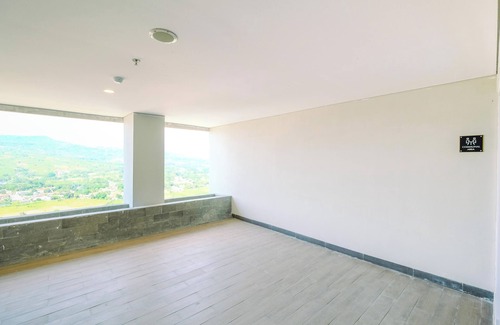 Kedungmanggu Apartamento | Cozy And Restful Studio Lrt City Sentul - Royal Sentul Park Apartment