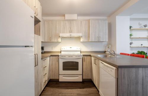 Griffintown Apartamento | Cozy and Spacious Condo Downtown