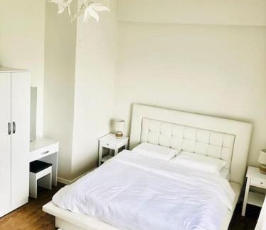 Mactan Export Processing Zone Apartamento | Cozy and Sunny Apartment near to Mactan Cebu International Airport - Amani Grand Resort & Residences