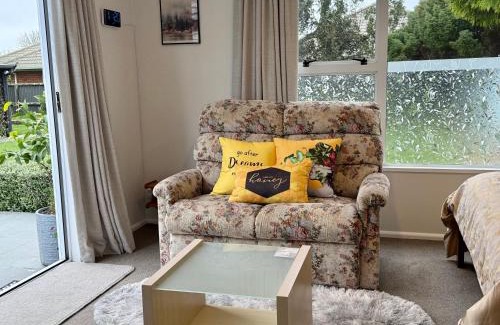Christchurch Casa | Cozy and sunny room near City To Seapath