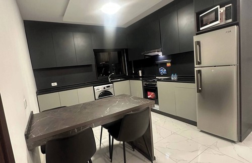 Suwailih Apartamento | Cozy and Tranquil Rooftop Near Al Services 23