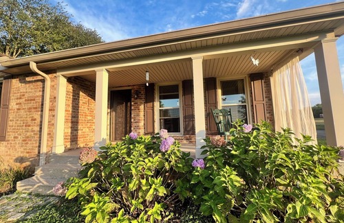Madison Casa | Cozy and tucked away retreat in Nashville's hidden gem neighborhood