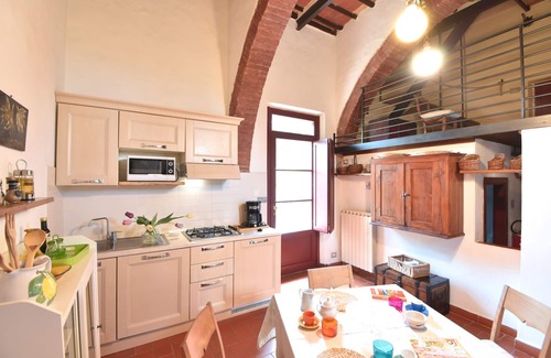 Villa Parigini Casa | Apartamento independiente en Villa in Chianti, piscina, terraza, jardín