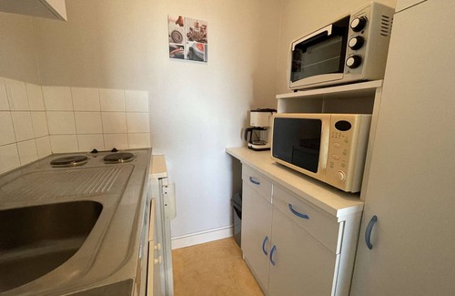 Saint-Hilaire-de-Riez Apartamento | Apartamento acogedor cerca de la playa con balcón y vista al mar