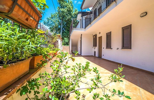 Policastro Bussentino Apartamento | Alojamiento de 1 habitaciones en Policastro Bussentino