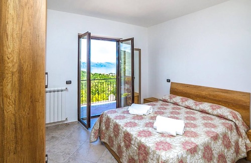 Policastro Bussentino Apartamento | Alojamiento de 2 habitaciones en Policastro Bussentino