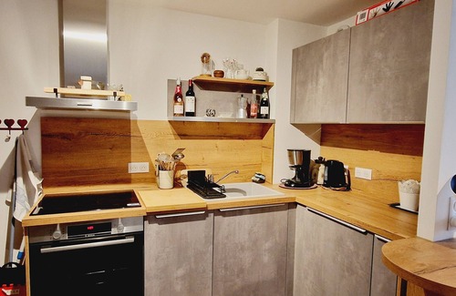 Montalbert Apartamento | Apto acogedor en centro de estación, cerca pistas, parking, WiFi