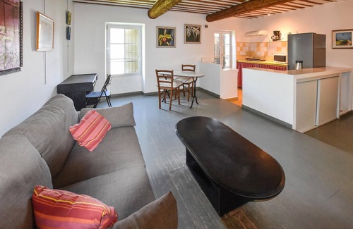 Morieres-les-Avignon Apartamento | Acogedor apartamento en.