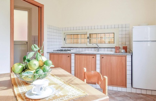 San Nicola l'Arena Apartamento | Acogedor apartamento en San Nicola.