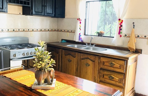 Taxco Apartamento | Acogedor departamento con cocina y jardín