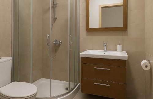 Thessaloniki City Centre Hotel | Cozy apartment 10 min from the sea!