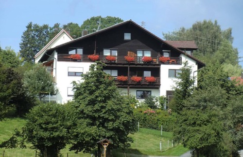 Ruhmannsfelden Apartamento | Cozy apartment (40sqm) with balcony and free WiFi