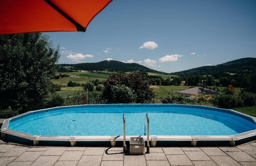 Ruhmannsfelden Apartamento | Cozy apartment (40sqm) with balcony and free WiFi