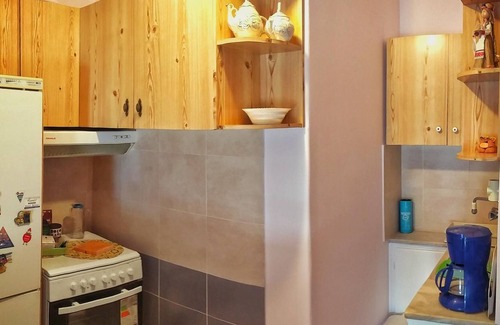 Nea Chalkidona Apartamento | Acogedor apartamento de 48 m2 cerca del centro de la ciudad con vista. Wi-Fi GRATUITO.