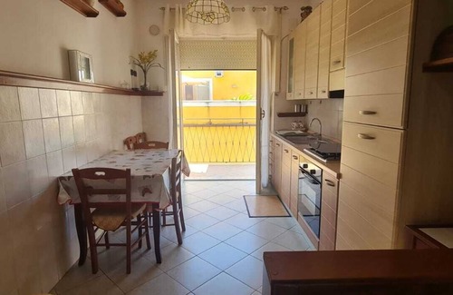 Sapri Casa | Cozy apartment 5 minutes from the train station