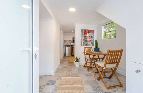 Sao Vicente Apartamento | Cozy apartment 50 meters from the sea with outside terrace.