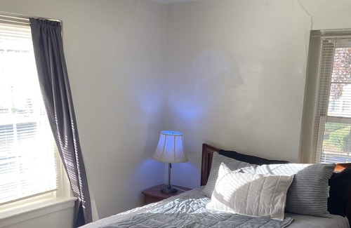 Norfolk Apartamento | Cozy Apartment 6 minutes away from Sentara Norfolk General Hospital!