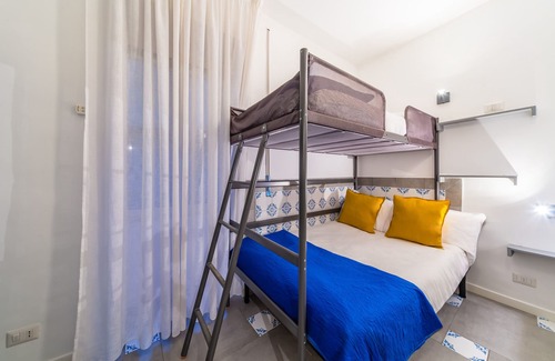Quartieri Spagnoli Apartamento | Cozy Apartment ai Quartieri Spagnoli by Wonderful Italy
