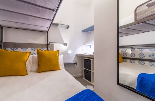 Quartieri Spagnoli Apartamento | Cozy Apartment ai Quartieri Spagnoli by Wonderful Italy