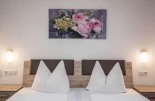 Mareta Apartamento | Cozy Apartment Alpenaster with Mountain View, Wi-Fi, Sauna, Terrace & Balcony; Parking Available