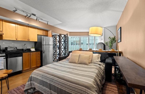 Downtown Toronto Apartamento | Cozy Apartment at Dundas Square!