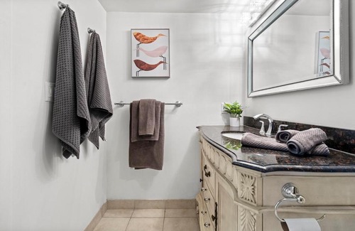 Downtown Toronto Apartamento | Cozy Apartment at Dundas Square!