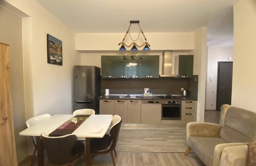 Saburtalo Apartamento | Cozy Apartment at M2