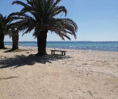 Paralia Dionysiou Apartamento | Cozy apartment by the sea
