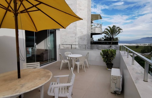 Braga Apartamento | Cozy apartment with terrace and barbecue within walking distance of the beach.
