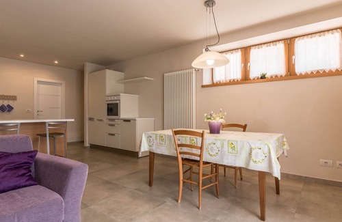 Cagno Apartamento | Acogedor apartamento "Casa Weekend" con vistas al lago, a las montañas y Wi-Fi