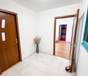 Pitesti Apartamento | Cozy Apartment Craiovei