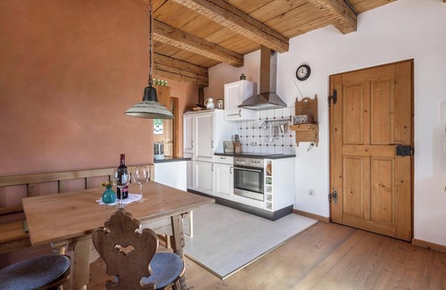 Unterammergau Apartamento | Acogedor apartamento "Ferienwohnung Wachsbichl" con vistas a la montaña