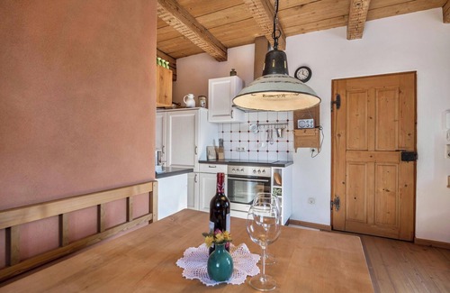 Unterammergau Apartamento | Acogedor apartamento "Ferienwohnung Wachsbichl" con vistas a la montaña