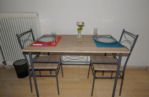 Tripoli Apartamento | Cozy apartment for 2-5 people-Center Tripoli 1