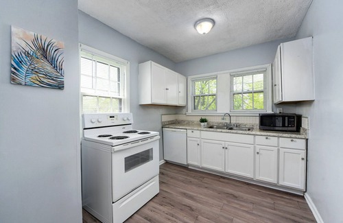 Shaker Heights Apartamento | Cozy Apartment in Safe Area ~ 15 min from Cleveland Clinic ~ Long Stays Welcome