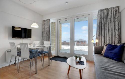 Sandkaas Apartamento | Cozy Apartment In Allinge With Wifi