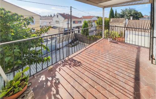 Beziers Apartamento | Cozy Apartment In Béziers With Wi-Fi