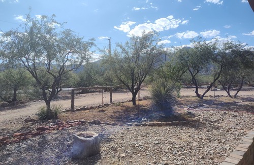 Camp Verde Apartamento | Cozy apartment in charming Camp Verde with Wi-Fi, AC. Tucked back